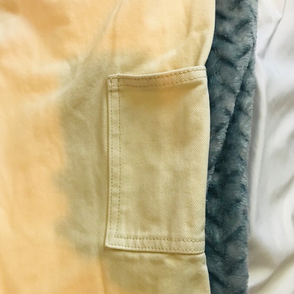 SOLD ON MY DEPOP! @mlav10 Brandy Melville cream - Picture 5 of 5